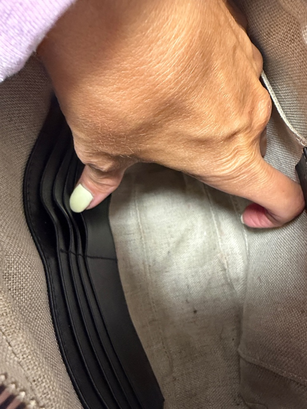 Gucci Black Signature Embossed Crossbody Bag     Gucci Micro Guccissima - Picture 5 of 10